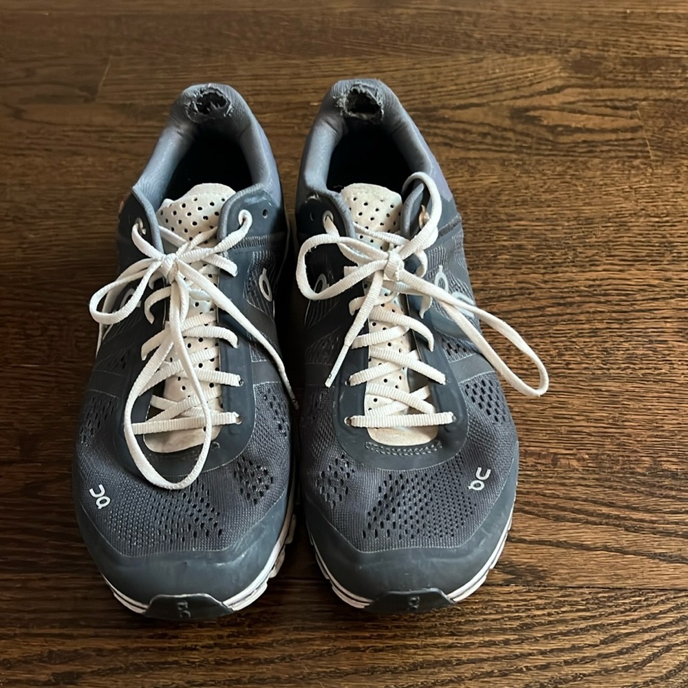 On cloud running shoes 8